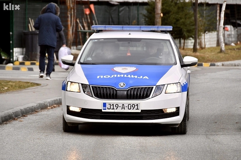 Pretresali kuću u Kneževu zbog prijave nasilja u porodici, pa pronašli municiju