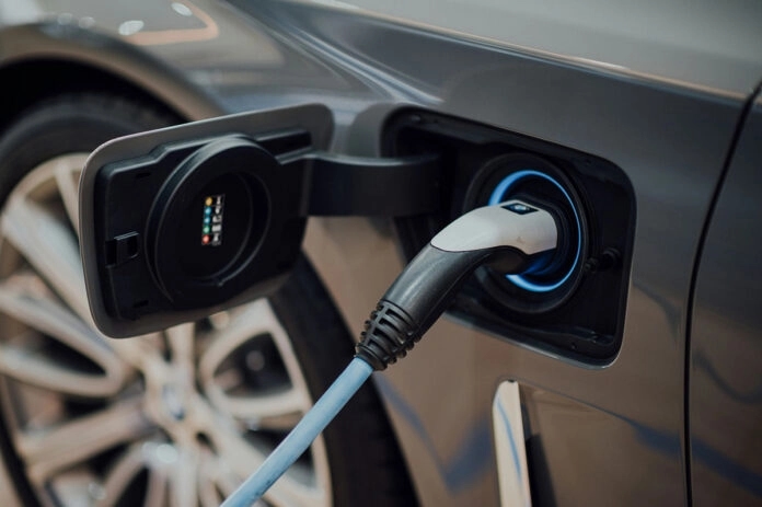 Prodaja električnih automobila u Evropi porasla 51 odsto, EV dostigli četvrtinu tržišta
