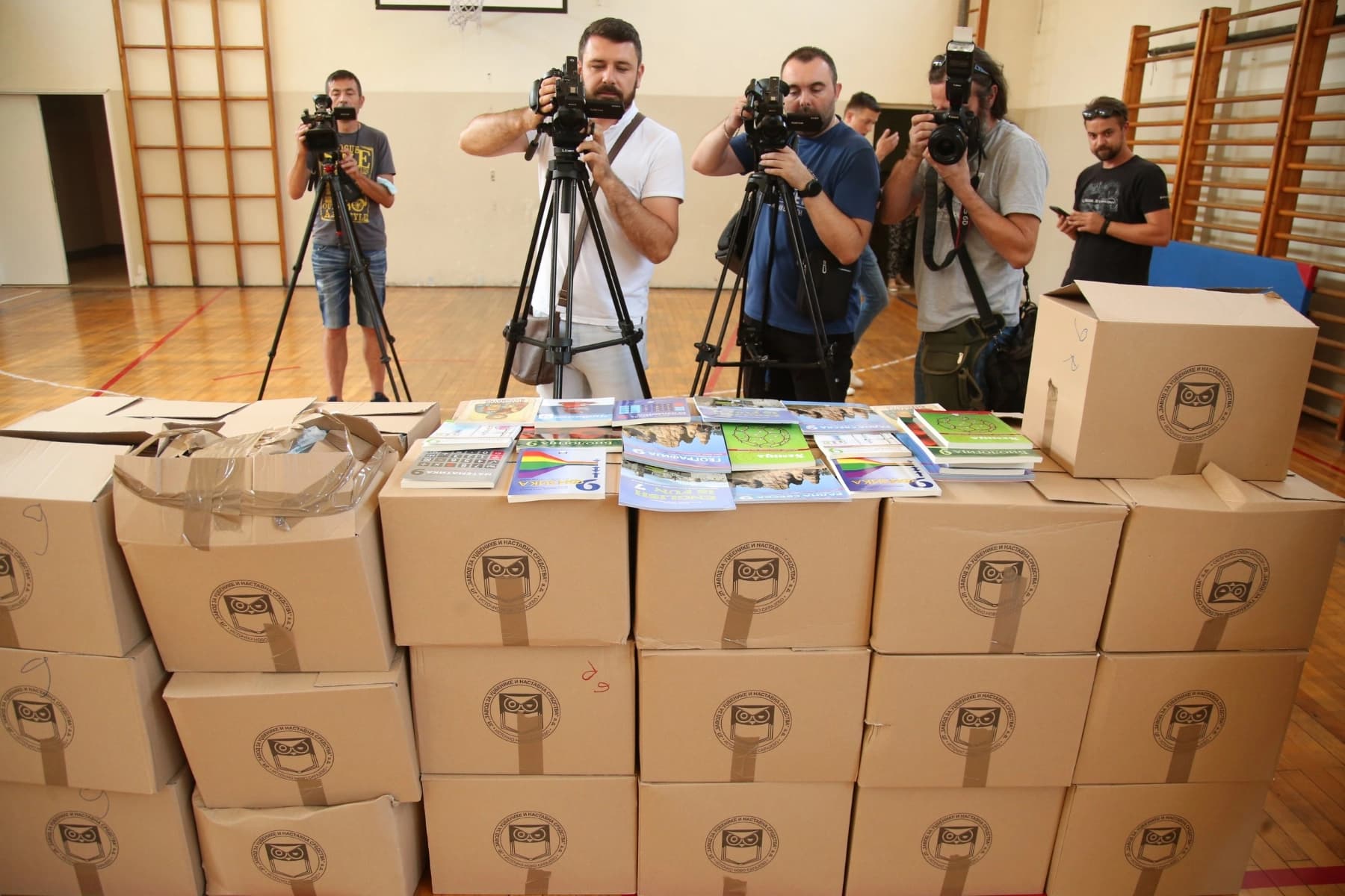 Prvi udžbenici čiju nabavku finansira grad Banjaluka isporučeni školi „Branko Radičević“