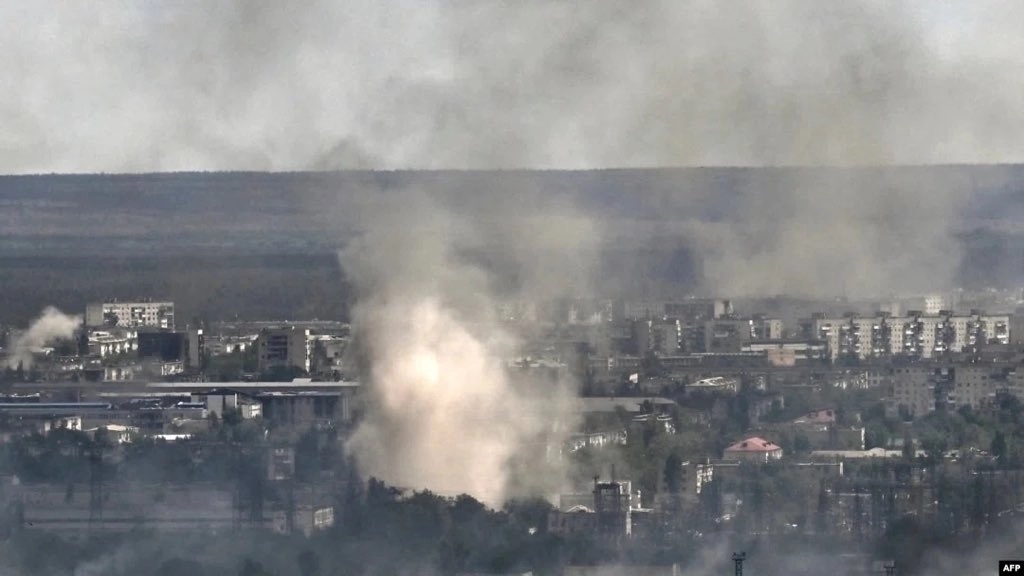 Raznesena brana u Donjecku: Voda u selima naglo raste