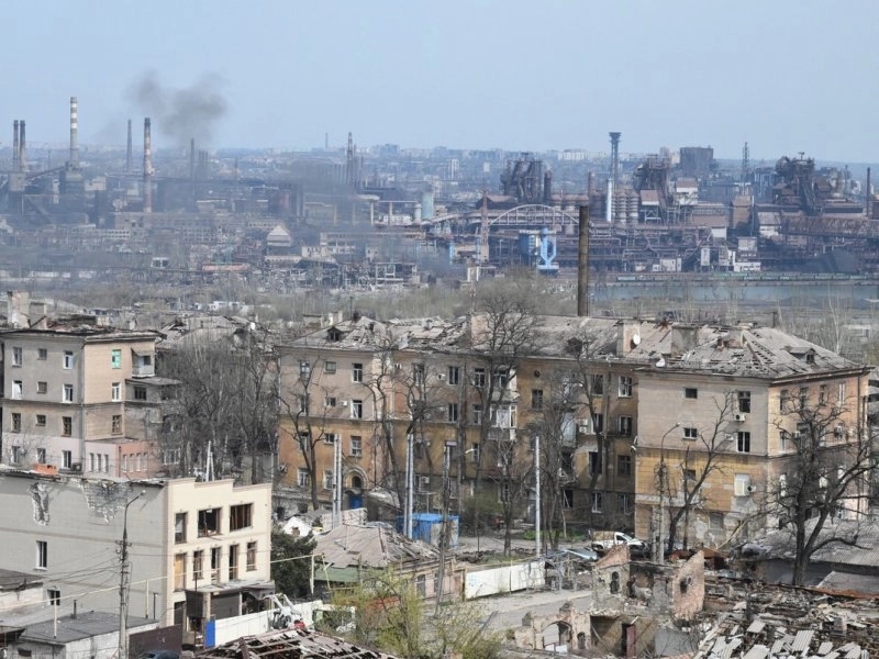 Rusija otvorila koridor za evakuaciju civila, obustavljene akcije oko Azovstalja