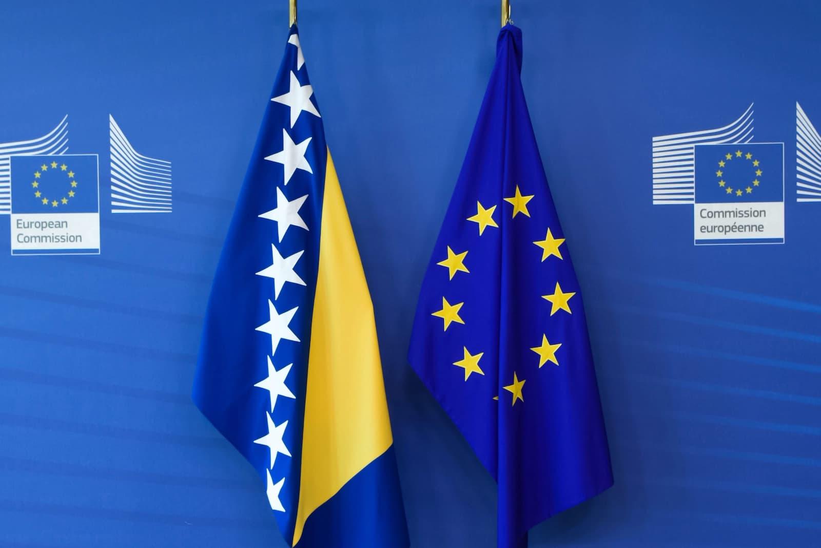 Šalenberg pozvao da se BiH dodijeli status kandidata za članstvo u EU