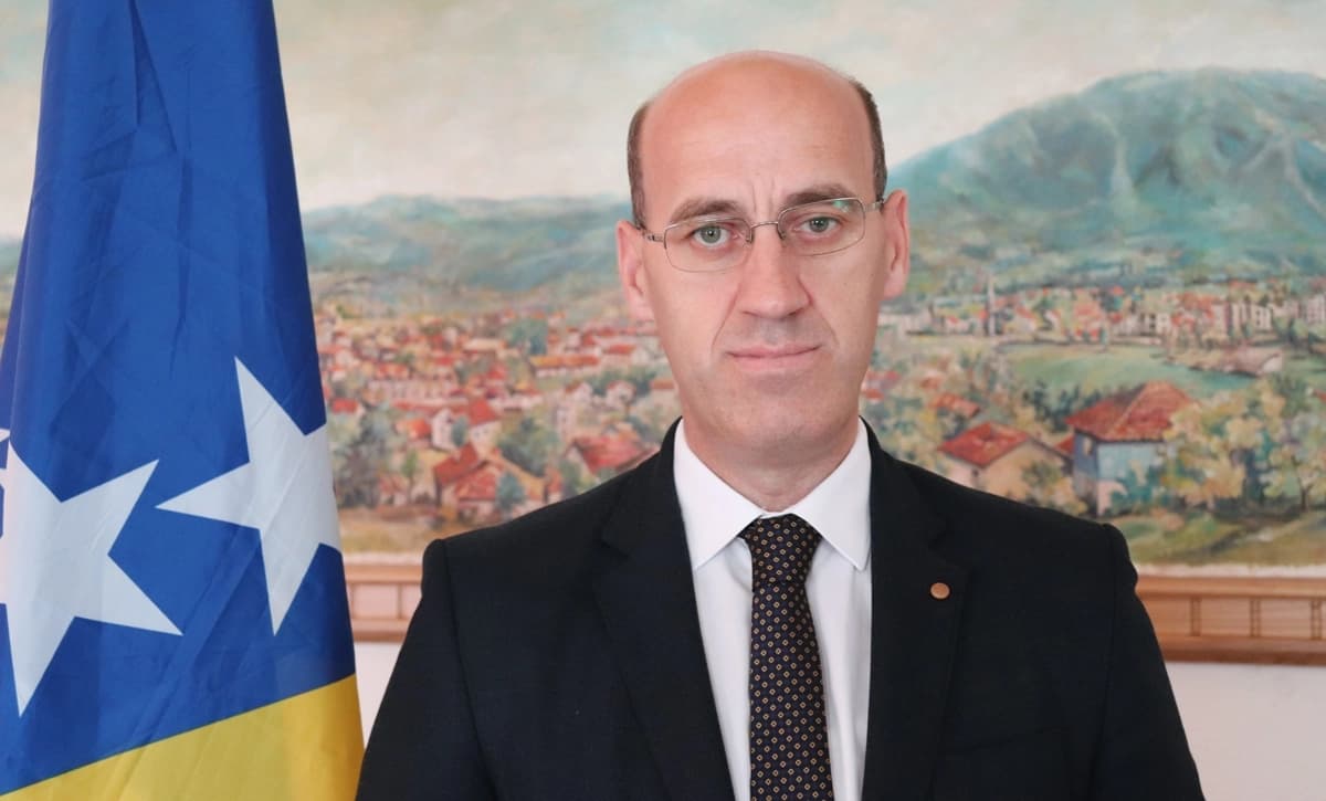 Salkić: Šmitovo odustajanje od posjete je poruka Dodiku da može nastaviti sa separatizmom