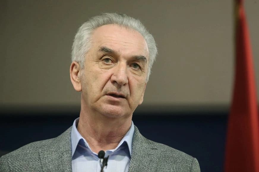 Šarović apeluje na Dodika da reaguje na Komšićevo ponašanje “Umjesto što se žali, bolje neka koristi funkciju na kojoj se nalazi”