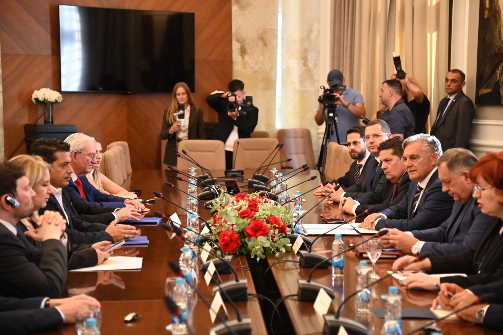 Sastanak delegacija Srpske i Izraela: Jačanje saradnje i prijateljskih odnosa