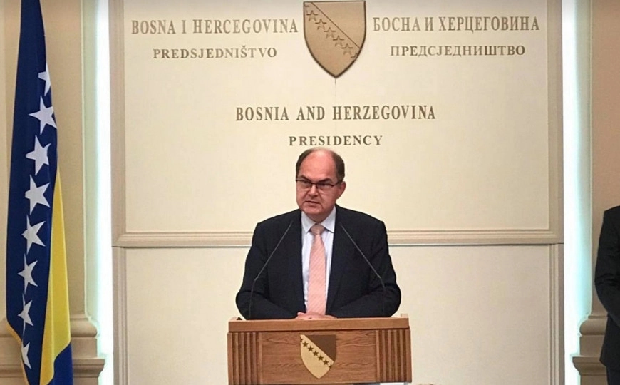 Schmidt: Rečeno mi je da će Dodik danas biti ovdje, a da nakon toga neće biti dijaloga