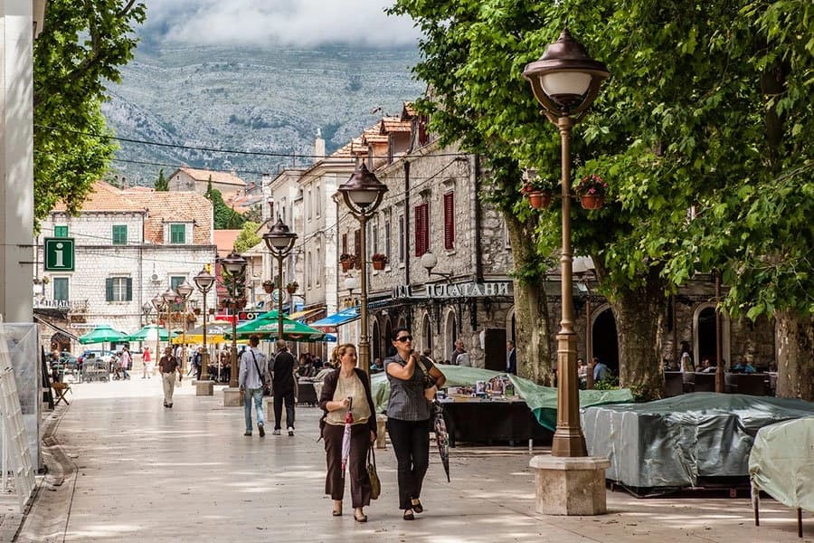 Socijalna karta Srpske i dalje na čekanju: Gradovi i opštine razmatraju da sami krenu u posao