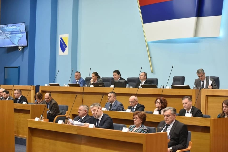 Srpski predstavnici da napuste institucije BiH ukoliko se ne usvoji zakon o Ustavnom sudu