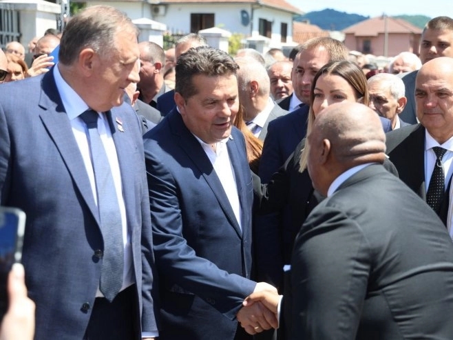 Stevandić: Zahvalnost Bernsu za pijetet prema srpskim žrtvama