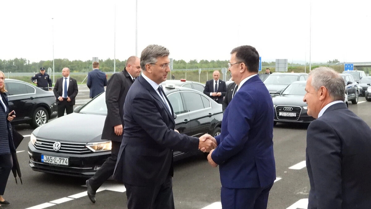 Tegletija nakon razgovara s Plenkovićem “Odnosi BiH i Hrvatske opterećeni izjavama iz Sarajeva”