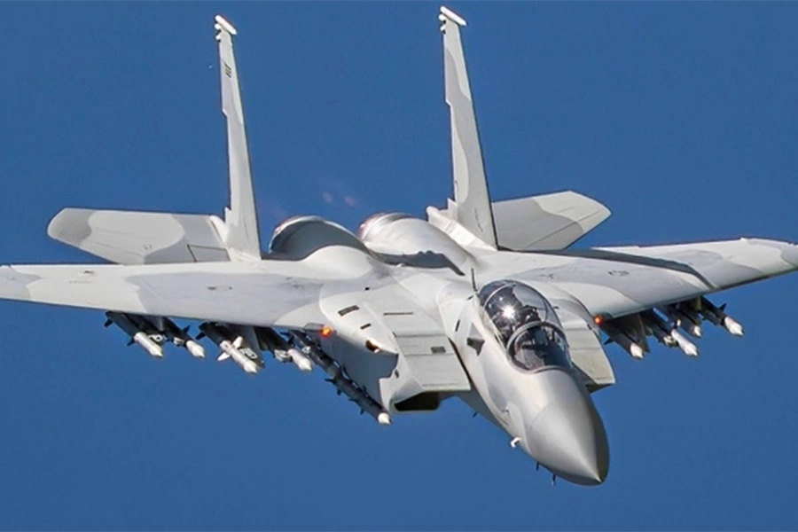 Tramp: Uništeni ciljevi na iranskom ostrvu Kharg, naftni terminali pošteđeni – zasad