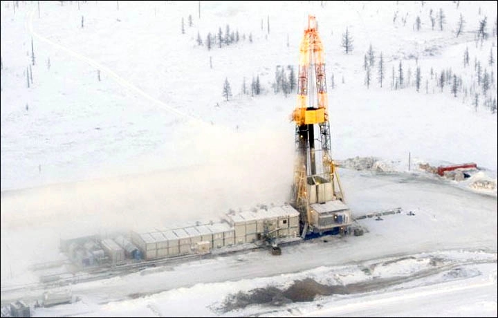 “Treba da gradimo nove gasovode i naftovode iz Sibira”