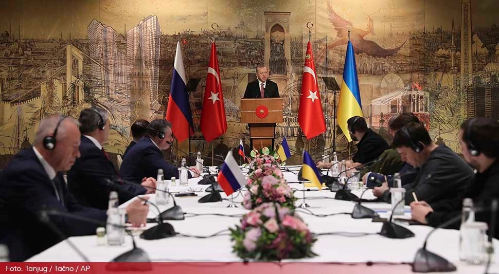 Turska posreduje u mirovnim pregovorima Rusije i Ukrajine jer je u ekonomskoj krizi