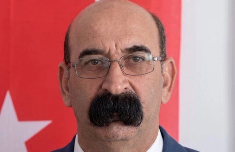 Turski političar zbog brkova postao popularan preko noći: “Sada mu niko ne može čitati sa usana”