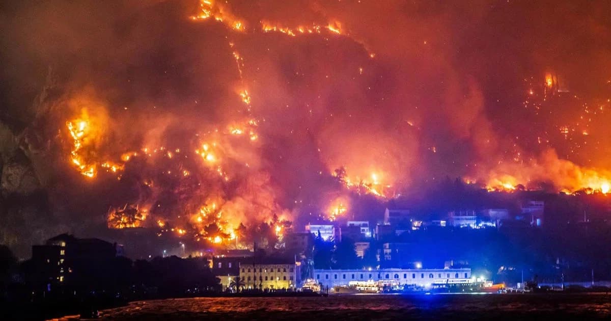 U Omišu više od hiljadu ljudi evakuisano, u toku sjednica kriznog štaba
