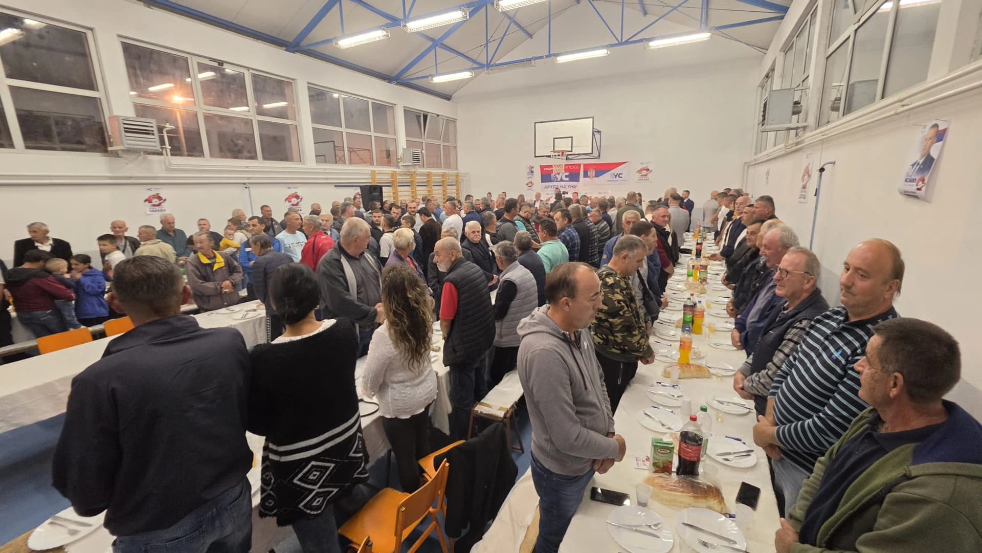 Ujedinjena Srpska sada puni dvije sale dnevno: Narod za čvrstu nacionalnu i bolju ekonomsku politiku