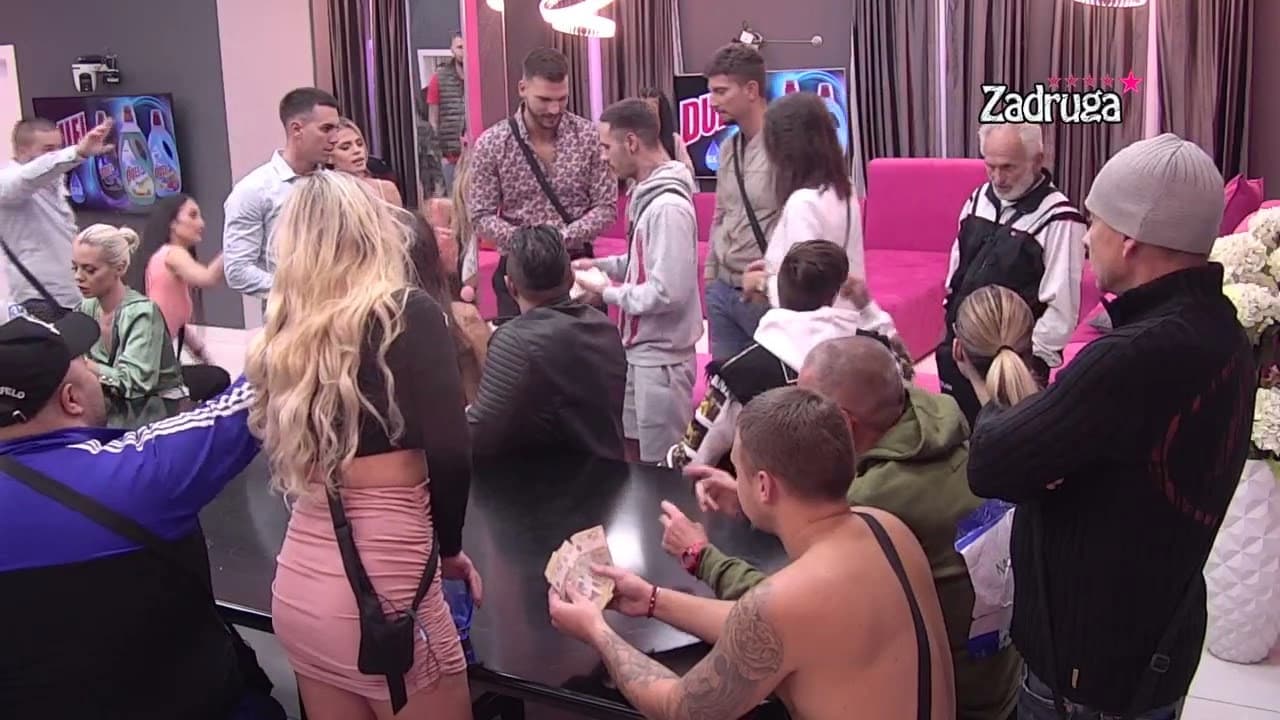 URNEBESNO! Janjuš došao da stavi tačku na odnos sa Sanjom, ali je potpuno razoružan odlučio da reši NJENE PROBLEME SA PROBAVOM! HIT! HIT! HIT!