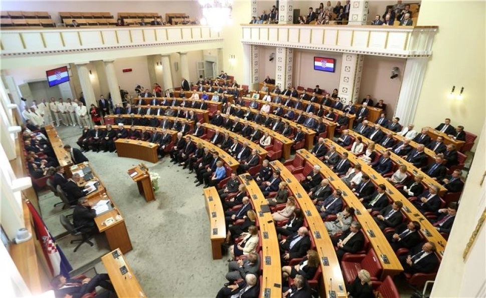 Usvojena Rezolucija o položaju Hrvata u BiH, odbijeni amandmani Mosta