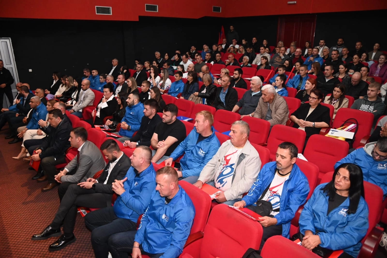 Velika podrška Ujedinjenoj Srpskoj u Zvorniku: Stevandić poručio da narod prepoznaje politiku ujedinjenja