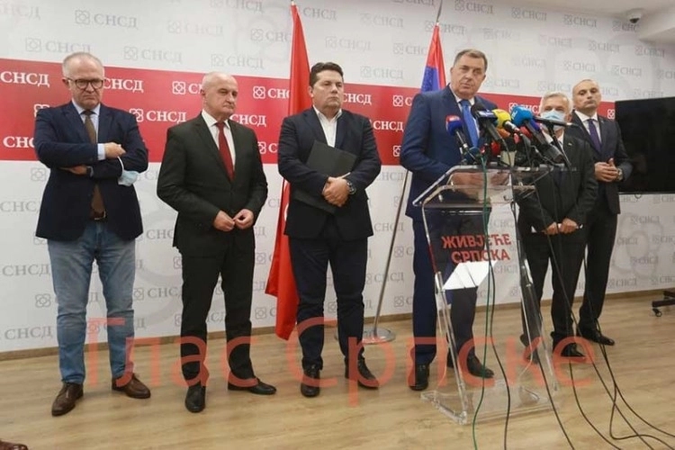 Vladajuća koalicija o novom prijedlogu za rješenje krize: Zabrana nazivanja Srpske genocidnom i na nivou BiH