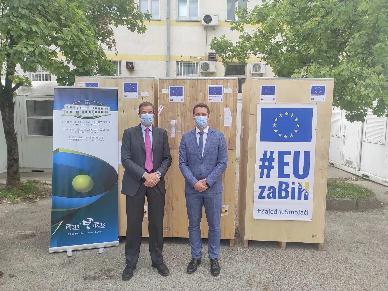 Vrijedna donacija: Uručena tri laboratorijska zamrzivača Institutu za javno zdravstvo