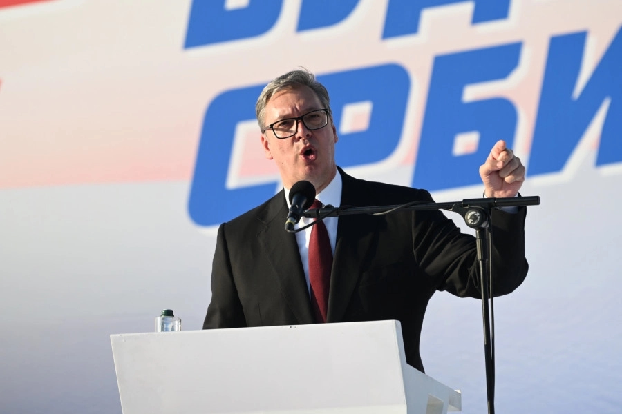Vučić Helezu: Lažove, nikoga neću pitati za dolazak na moje ognjište