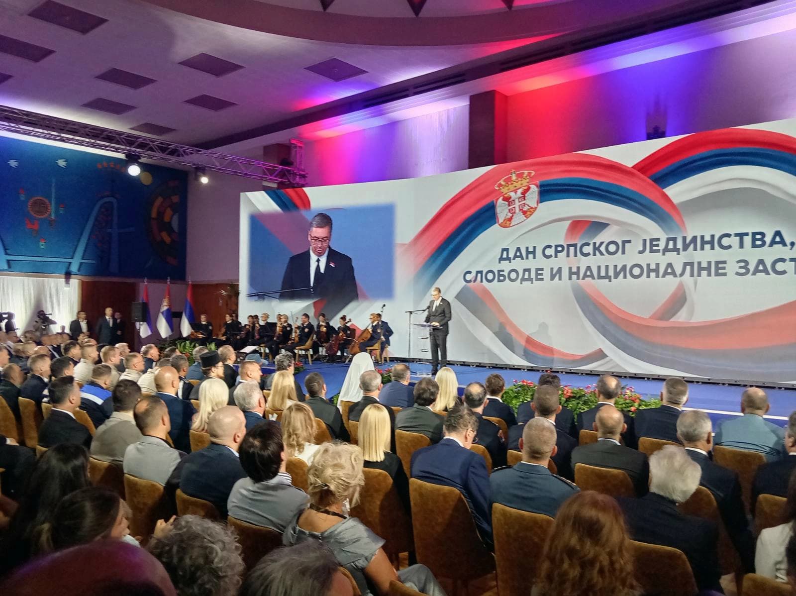 Vučić na Dan srpskog jedinstva: Slavimo vojnu pobjedu i biološki opstanak naroda