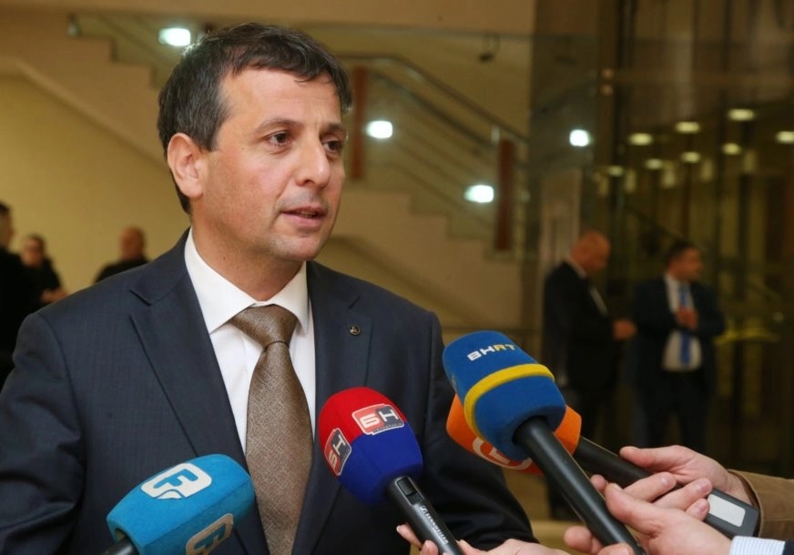 Vukanović isprozivao Šmita i Dodika