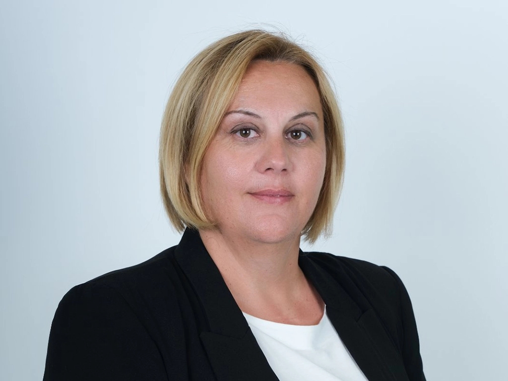 Zloupotreba farmaceutskih proizvoda među mladima: Anabolički steroidi i lijekovi za mršavljenje kao rastući trend