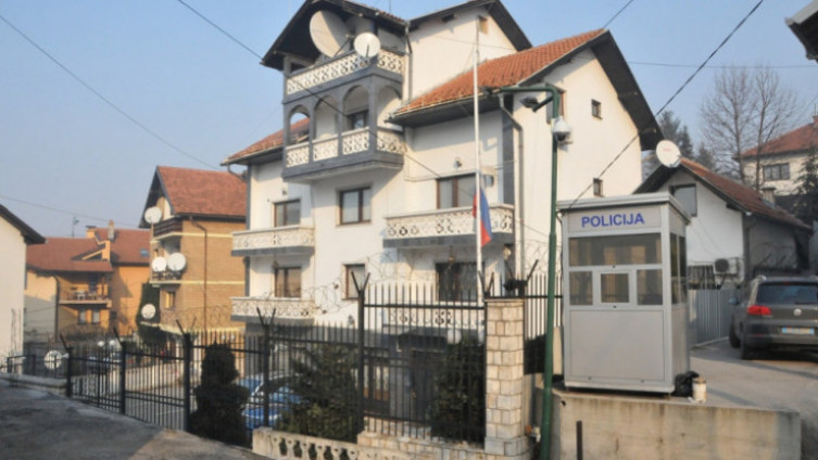 Ruska ambasada u BiH osudila napade na Sabornu crkvu u Mostaru