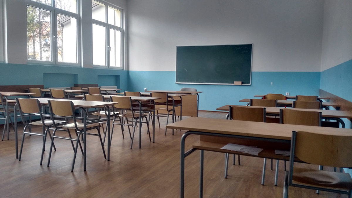 Pojedine škole u Srpskoj uvode nastavu na daljinu