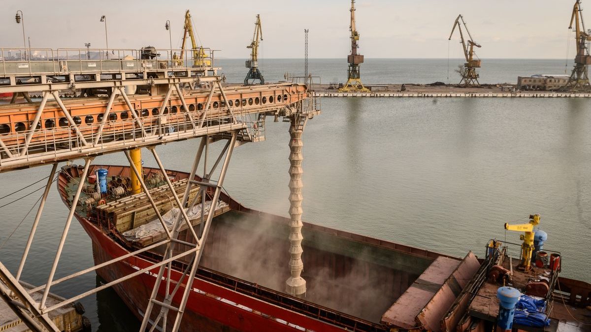 Tri broda sa 58 hiljada tona žita spremna da napuste Ukrajinu