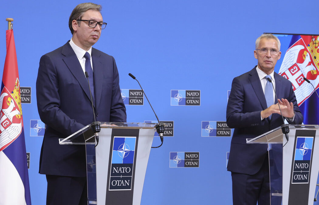 Stoltenberg i Vučić razgovarali o situaciji na KiM