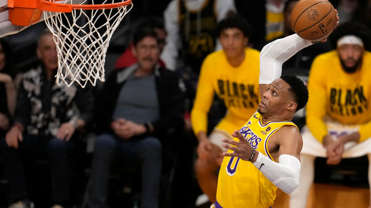 Lakersi se uspjeli riješiti Westbrooka, umjesto njega doveli igrača kojeg su otjerali 2017. godine