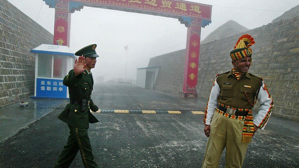 Odnosi Kinom i Indije krhki, front na Himalajima opasan