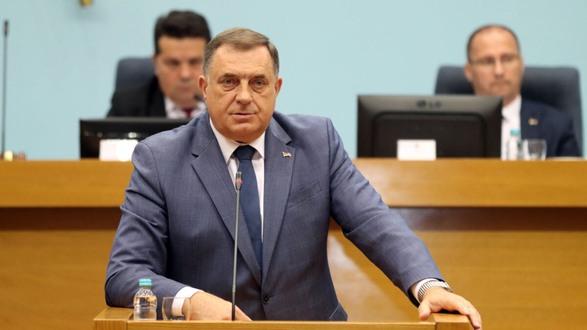 Dodik: Neće proći etiketa da je cijeli srpski narod genocidan
