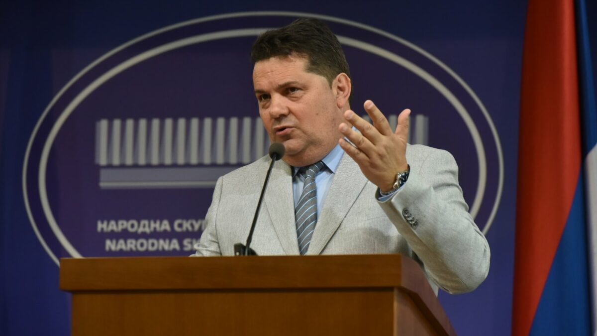 Stevandić uputio poruku pred izbore u Srbiji – “Izbor je jednostavan”