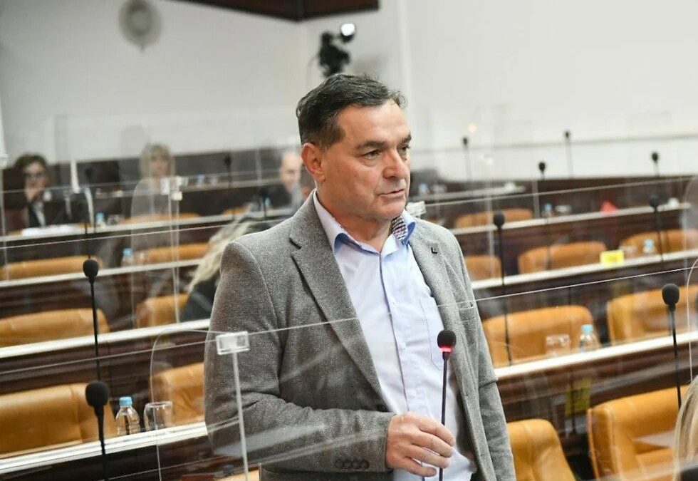 Rosić upitao, Stanivuković obećao: Obilićevo dobija uslužnu “sobu 16”