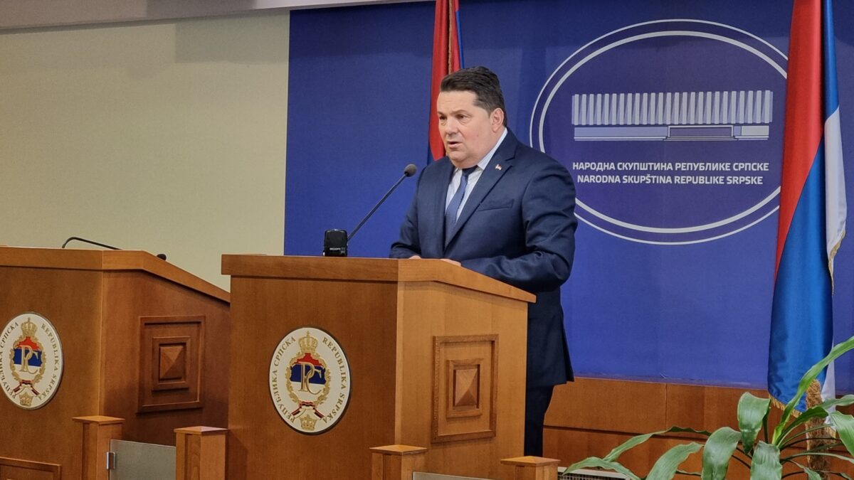 Stevandić: Dodik ne može izgubiti sudski postupak jer legalni predsjednik Republike Srpske
