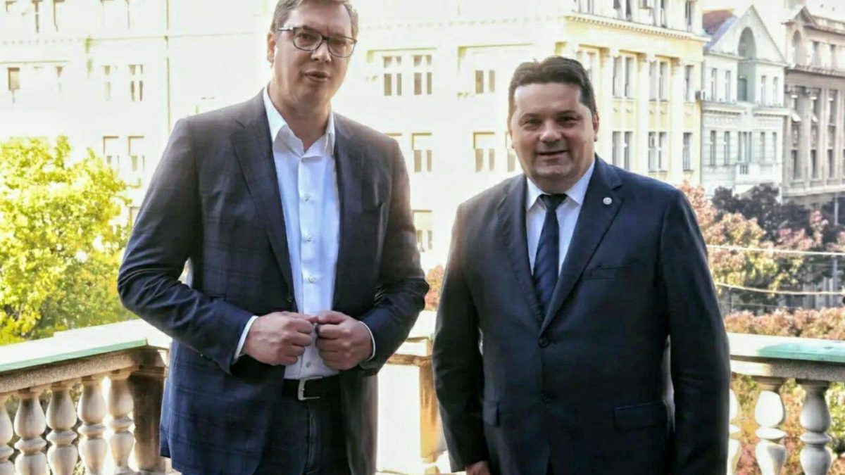Stevandić smatra da koordinisani napadi na Vučića imaju za cilj slabljenje Srbije