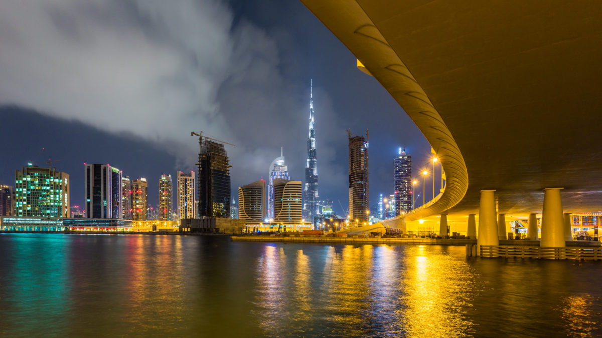 U Dubaiju prave umjetnu kišu kako bi ublažili visoke temperature