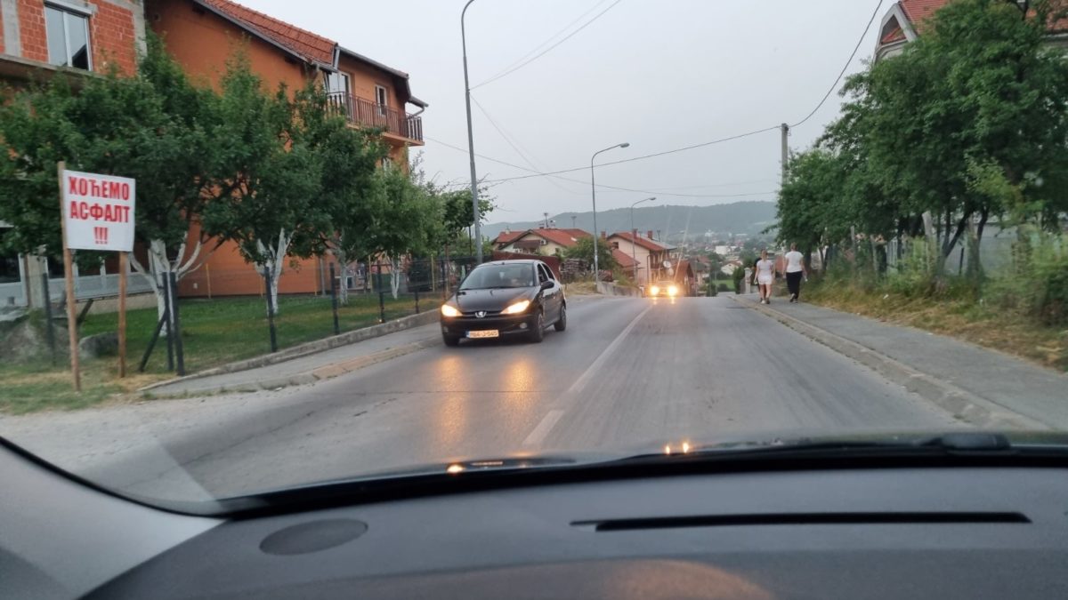“Hoćemo asfalt”: Mještani banjalučkog Petrićevca od gradonačelnika “traže obećano”