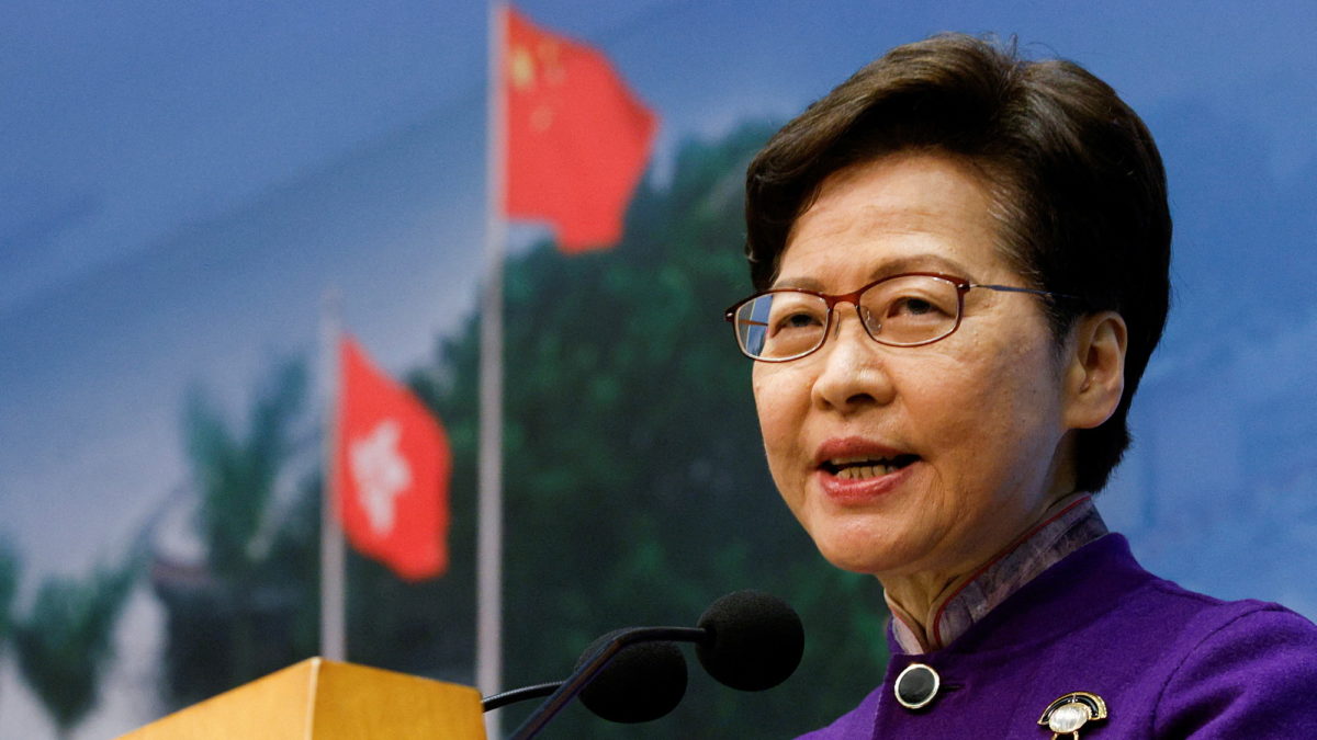 Šefica vlade Hong Konga najavila povlačenje sa vlasti
