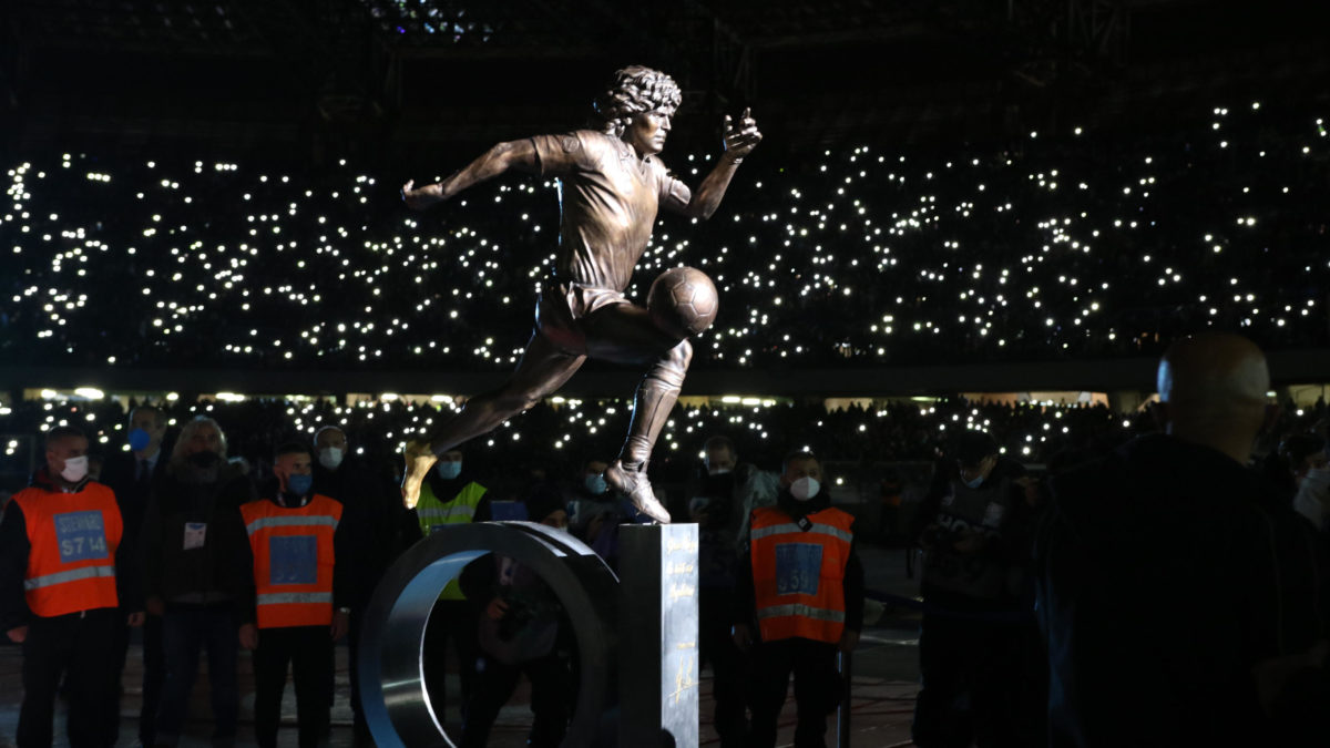 Maradonina kćerka žestoko kritikovala čelnike Napolija zbog statue njenog oca na stadionu