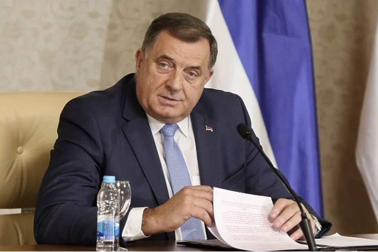 Dodik poručio da Kalabuhov neće biti proglašen personom non grata