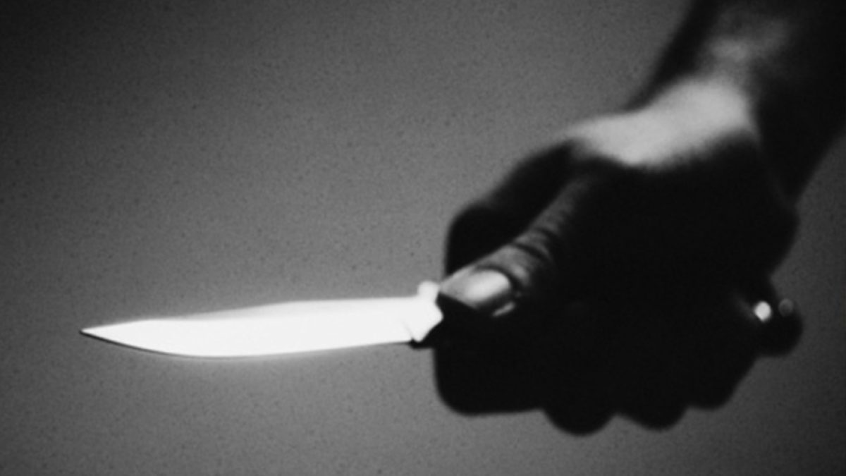 Djevojka optužena da je ubola ženu nožem u leđa