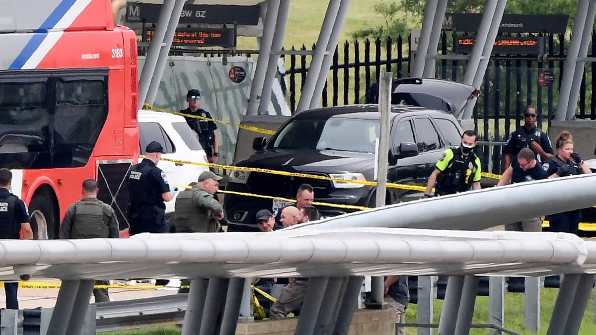 Ispred Pentagona ubijeni policajac i napadač
