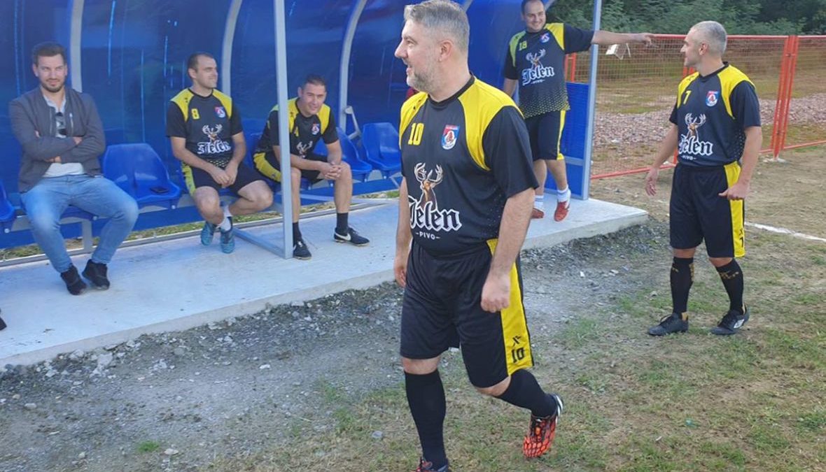 Ministar zdravlja RS-a Alen Šeranić okušao se na sportskom terenu