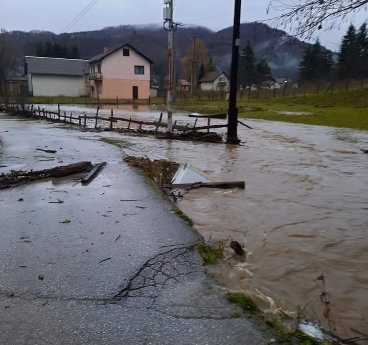 Poplave u Srpskoj – vanredno u Palama i Trnovu; Ugroženi objekti i most u Istočnoj Ilidži