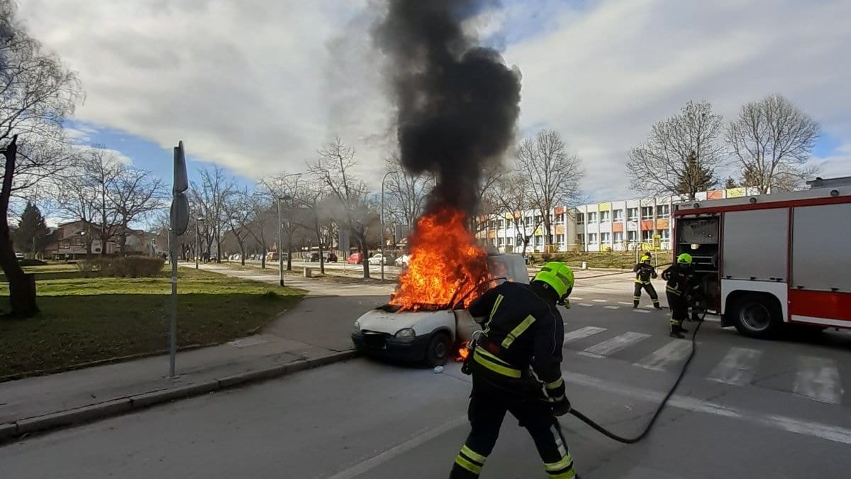Zapalio se automobil u Boriku